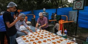 بزرگترین سفره اطعام عید غدیر در مشهد پهن شد