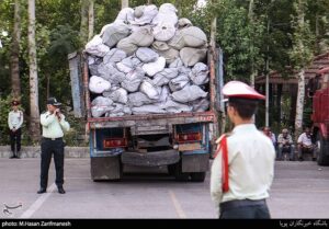 لزوم برخورد ضربتی با پوشاک قاچاق/ باید کالاهای قاچاق معدوم شوند