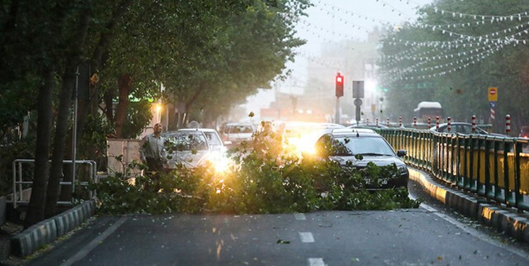 وزش باد شدید در جنوب تهران و برف و کولاک در ارتفاعات پایتخت