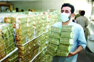 آشنایی با ۱۰ مرد ثروتمند ایران از نظر آی روزنامه