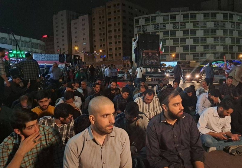 اجتماع مردم برای سلامتی رئیس جمهور در میدان ولیعصر(عج) تهران