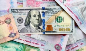 رابطه قیمت درهم امارات و دلار آمریکا ، چرا قیمت این دو ارز به هم گره خورده است؟
