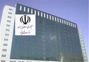 طاهری: وزارت نیرو بدهی نیروگاه‌ها را پرداخت کند
