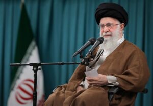 تسلیت امام خامنه‌ای به داوود میرباقری