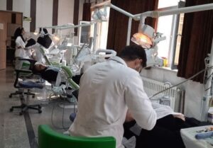 فعالیت ۵۴ گروه جهادی پزشکی در استان کرمانشاه