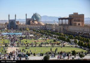 اصفهان نگین فیروزه‌ای ایران است