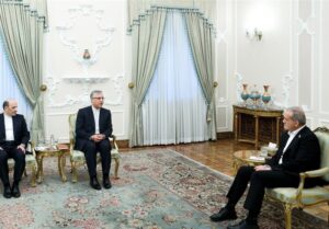 بازنگری شرایط برای تردد سهل ایرانیان مقیم خارج به کشور