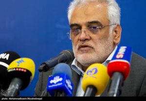 دانشکده‌‌های قدیمی جای خود را به دانشکده‌های موضوعی می‌دهند