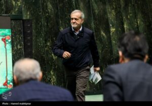 فردا جلسه غیرعلنی مجلس با موضوع ارز و حضور پزشکیان