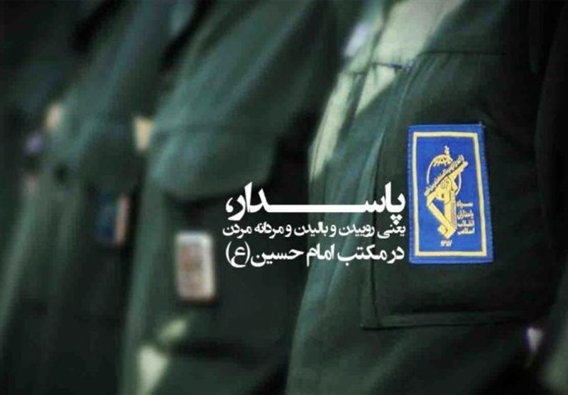 پاسداران نماد ایستادگی در برابر دشمنان انقلاب اسلامی هستند