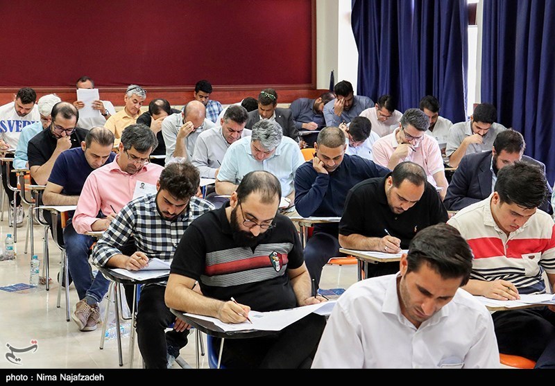 برچسب زنی بی‌سوادی برای بازگشت انحصار به وکالت