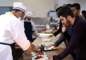 سرنوشت تغذیه دانشجویی در بودجه ۱۴۰۴/ برای یک لقمه غذا!
