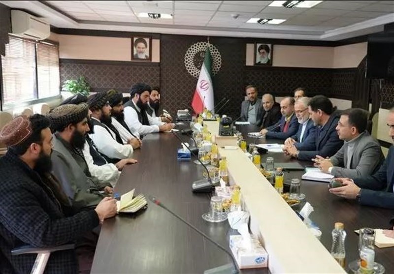پورجمشیدیان: ۲ میلیون مهاجر غیرقانونی افغان در کشور است