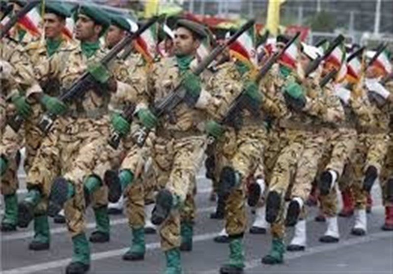 امام جمعه اردبیل: اقتدار ارتش دشمنان را عقب نشانده است