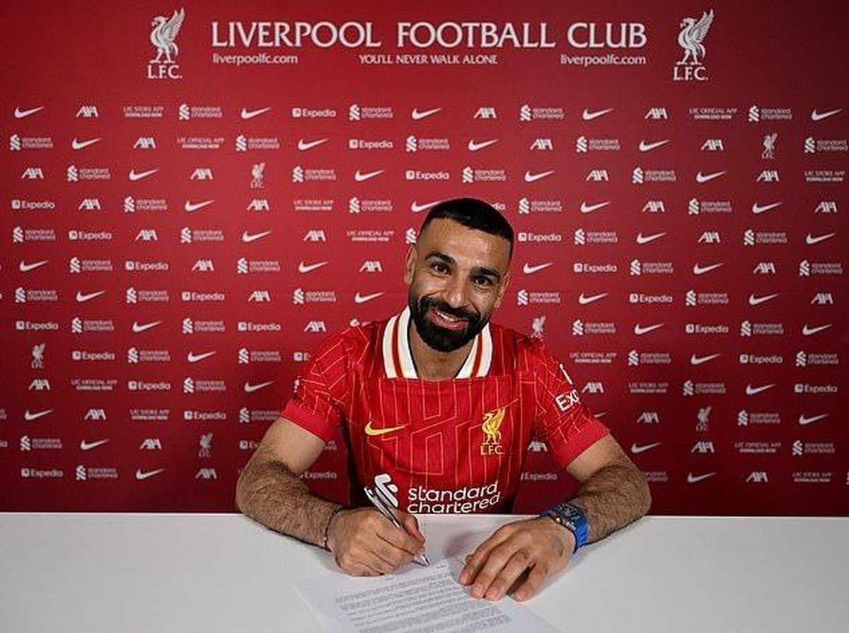 تمدید قرارداد محمد صلاح با ساعت میلیون دلاری!