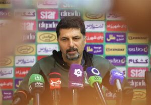 حسینی:بازیکنانم حس میکنند تیمشان رها شده/ وضعیت خطرناک است حسینی:بازیکنانم حس میکنند تیمشان رها شده/ وضعیت خطرناک است