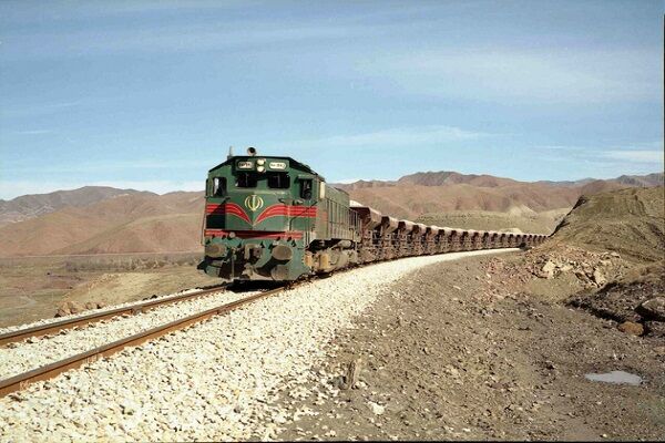 راه آهن خراسان جنوبی از اولویت‌های دولت چهاردهم است