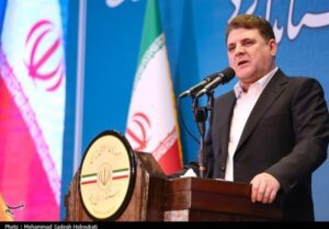 زینی‌وند: احزاب در بزنگاه‌های سیاسی مسئولانه عمل کردند