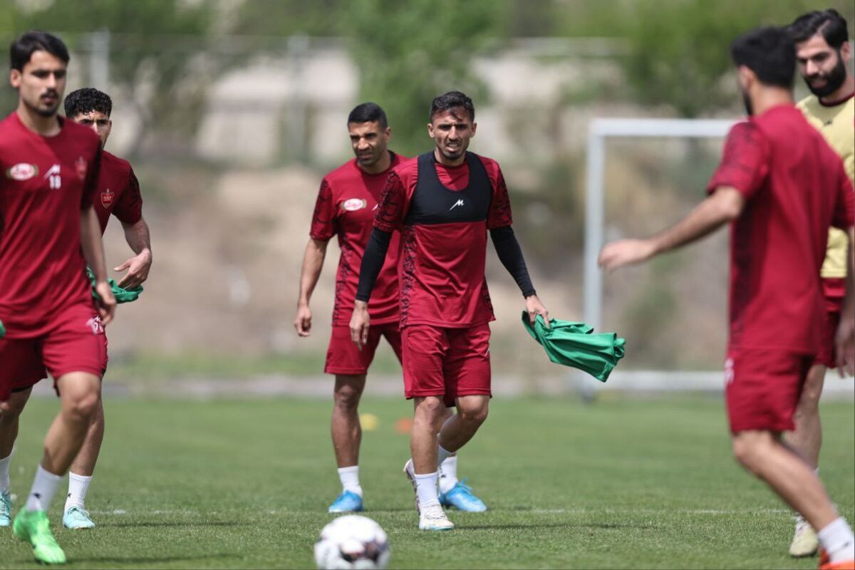 سرگردانی در اردوی پرسپولیس/ کرونا به جان پرسپولیسی ها افتاد!