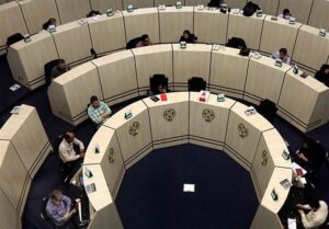 سهم ۵۶درصدی حقیقی‌ها از مبادلات سهام در هفته دوم سال
