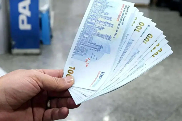 سورپرایز دولت برای کارمندان در پایان فروردین ماه/ افزایش ۲۰ تا ۴۲ درصدی حقوق کارمندان از این تاریخ + جزئیات