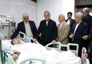 عیادت پزشکیان از مجتبی رحماندوست