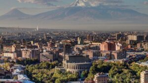 قیمت تور ارمنستان در بهار ۱۴۰۴ / هزینه ۳ شب سفر چقدر می‌شود؟ + جدول
