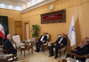 مومنی: از تجارب وزرای پیشین کشور استفاده می‌کنیم