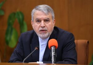 وزیر گردشگری: ۶۰ درصد مردم سفر نرفتند