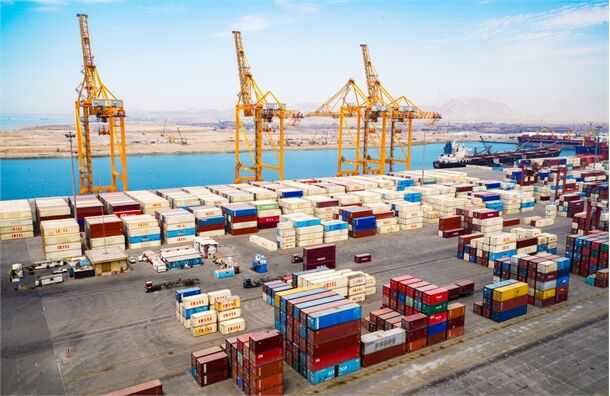 افزایش ورود خروج کامیون ها از گمرک بندر شهید رجایی