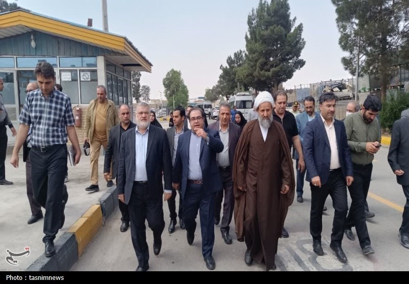 انتقاد استاندار تهران از روند کند زیرگذرهای نیمه‌کاره قرچک