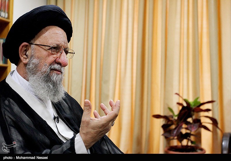 انتقاد نورمفیدی از بی‌عملی دولت‌ها برای آشوراده