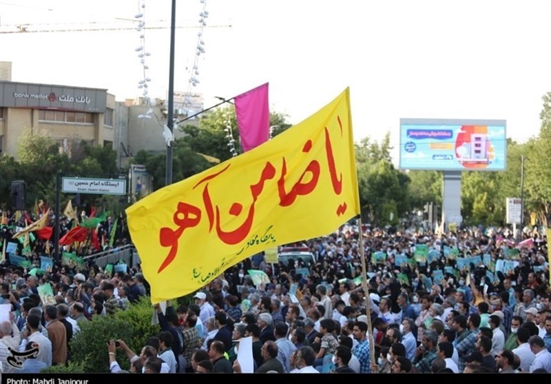 جشن میلاد امام رضا (ع) در تهران با حضور ۲۰۰۰ مددجو