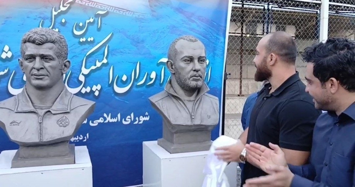 دلخوری قهرمان کشتی ایران از مجسمه‌اش/ نصبش نکنید شبیه مغول‌هاست!