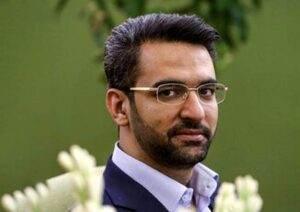 دو استقلالی از خجالت آذری جهرمی درآمدند