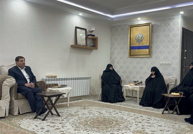 دیدار مخبر با خانواده شهید رئیسی
