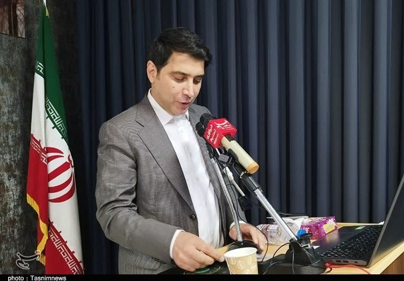 زبان کُردی سرمایه فرهنگی است/ارج نهادن به مفاخر ادبی کُرد