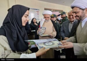 زنگ سپاس معلم در اسلامشهر  نواخته شد+عکس
