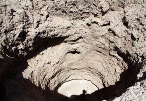 سقوط یک کودک در چاه کوهدشت/ چند عضو خانواده گرفتار نجات شدند