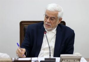 عارف: دفاع از نام خلیج فارس دفاع از تاریخ و هویت ملی است