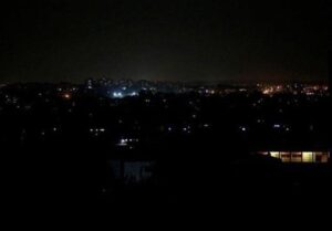 قطعی برق در شهرستان های استان تهران به ۴ ساعت رسید قطعی برق در شهرستان های استان تهران به ۴ ساعت رسید