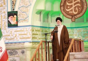 معلم در خیرات کسی که تربیت می‌کند شریک است