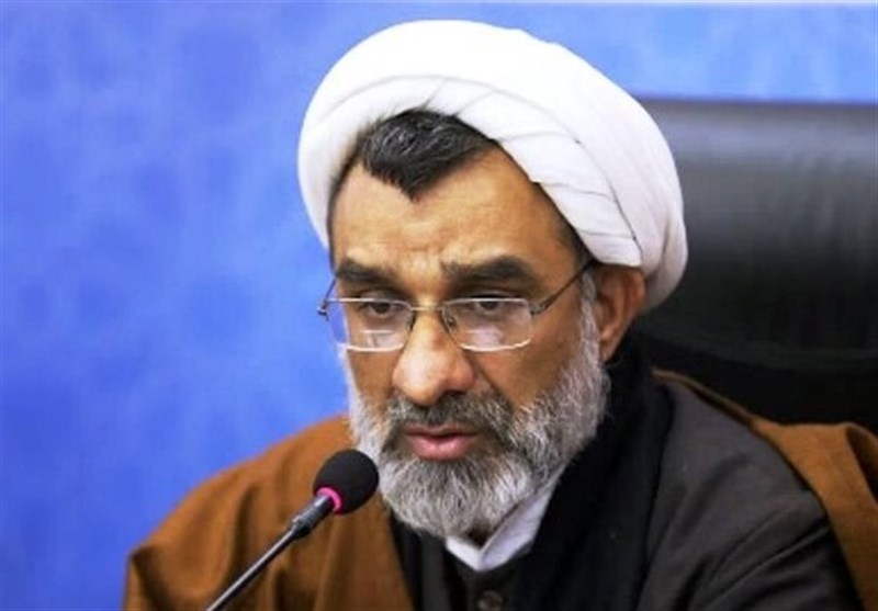 معلمان و اساتید معماران هویت علمی و فرهنگی کشورند