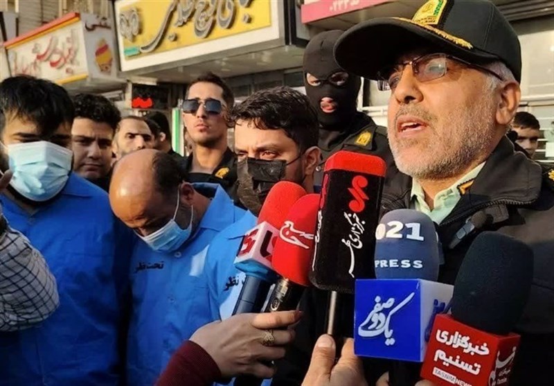 مقابله با اراذل و موادفروشان اولویت شهرستان ری بود