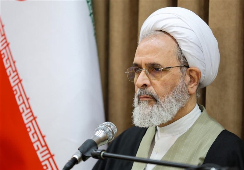 نامه قدردانی آیت‌الله اعرافی به امام خامنه‌ای