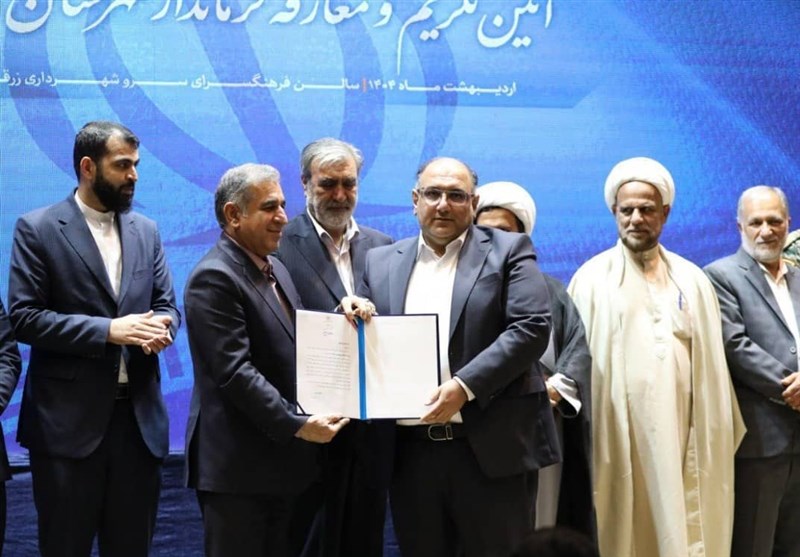 همبستگی ملی ضامن پایداری نظام