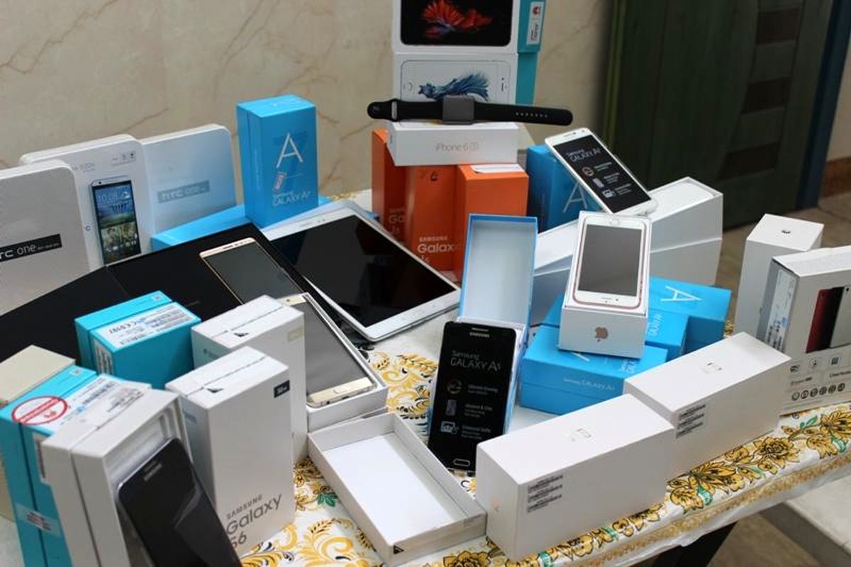 پارسال ۲.۲ میلیارد دلار ارز برای واردات تلفن همراه اختصاص یافت