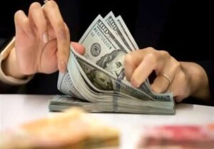 چقدر ارز در بازار تجاری فروخته شد؟