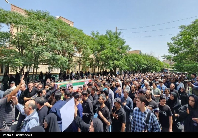 تشییع باشکوه پیکر شهید علی عباسی در رباط کریم + تصویر