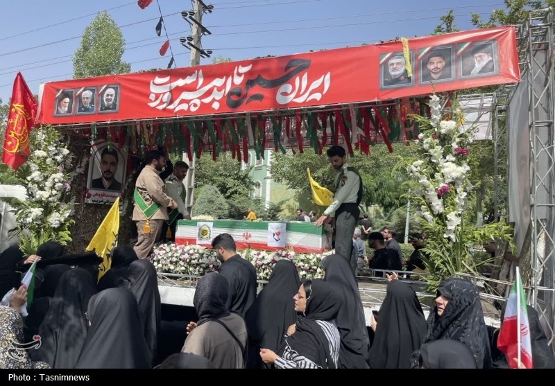 تشییع پرشور و باشکوه ۲ شهید در شهریار+عکس